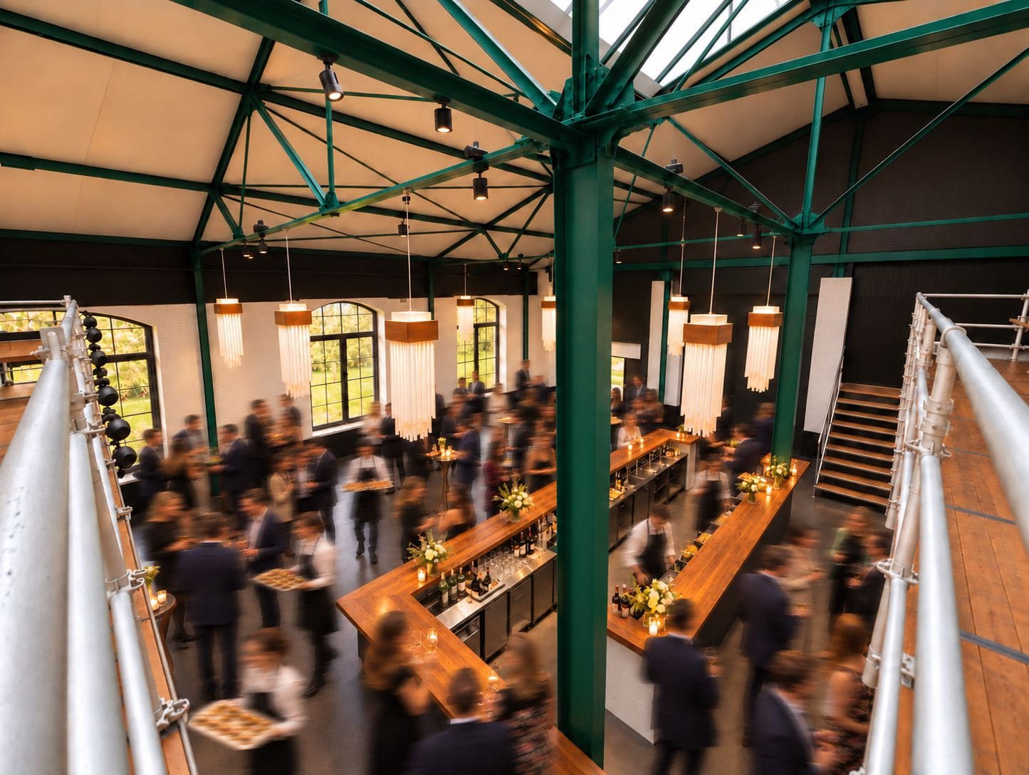 Service und Flying Buffet an der Bar in der Halle des Cordeshofs